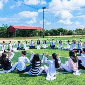 What are the advantages of children attending an international school What are the advantages of children attending an international school