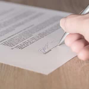 Signing a lease agreement