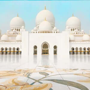 The white walls of Sheikh Zayed Mosque in Abu Dhabi